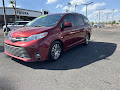 2020 Toyota Sienna XLE