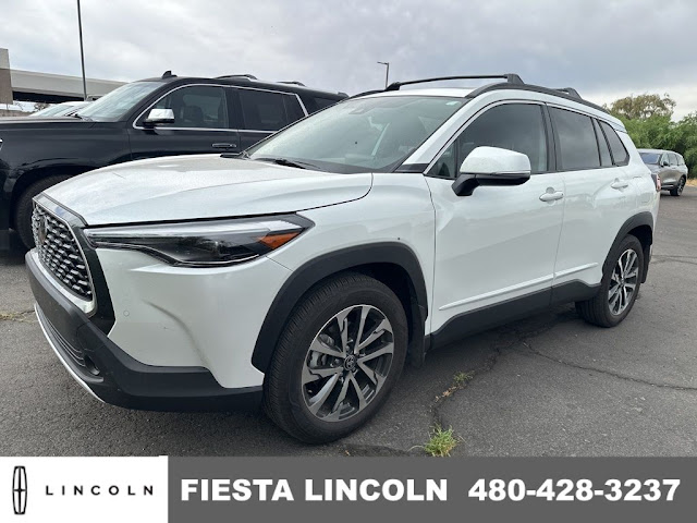 2022 Toyota Corolla Cross XLE